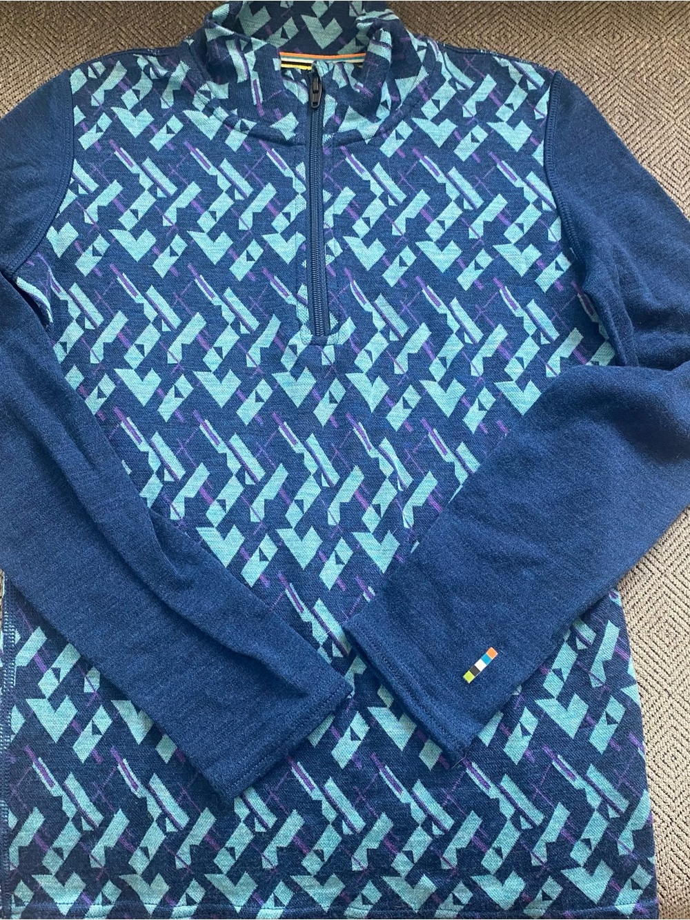 Smartwool Kids Navy and Teal 1/4 zip Sweater/Base Layer 100% Marino wool SZ M